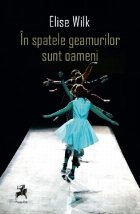 In spatele geamurilor sunt oameni