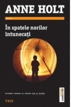 In spatele norilor intunecati In spatele norilor intunecati